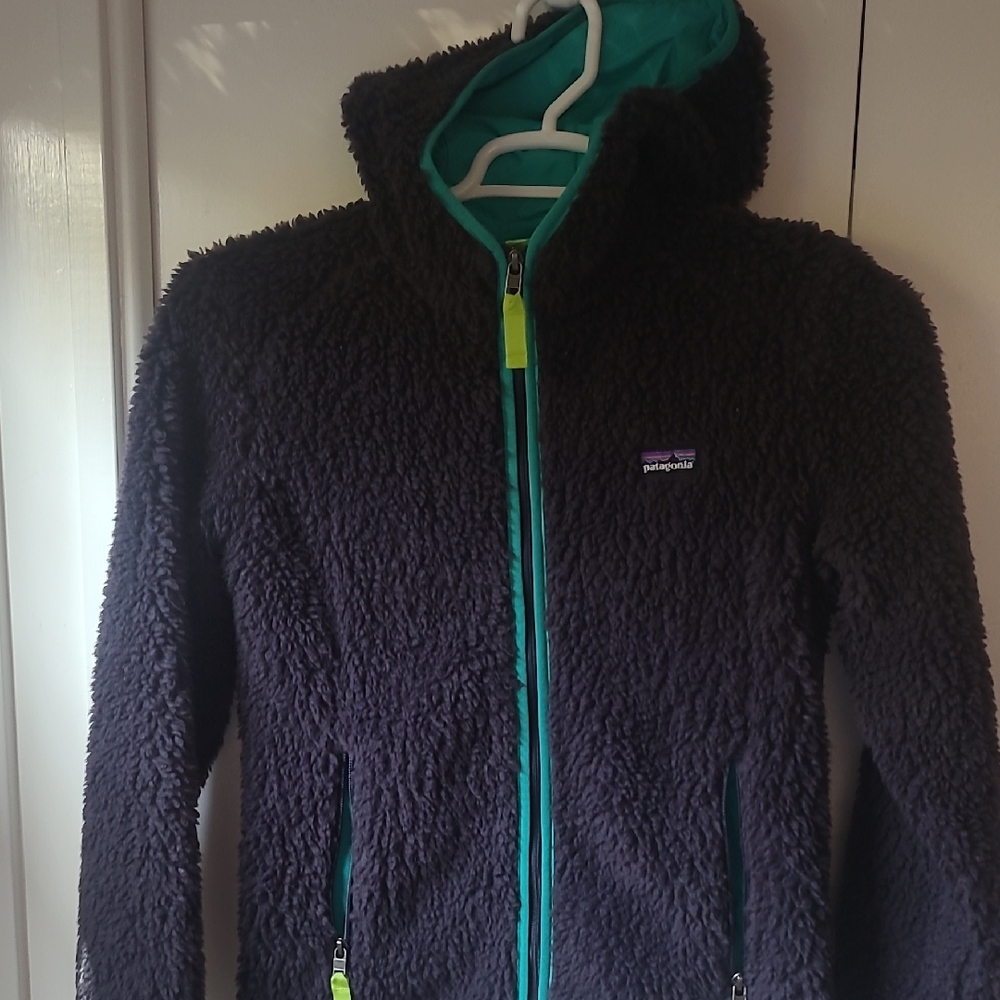 Patagonia Black Fleece Jacket with Teal Highlights